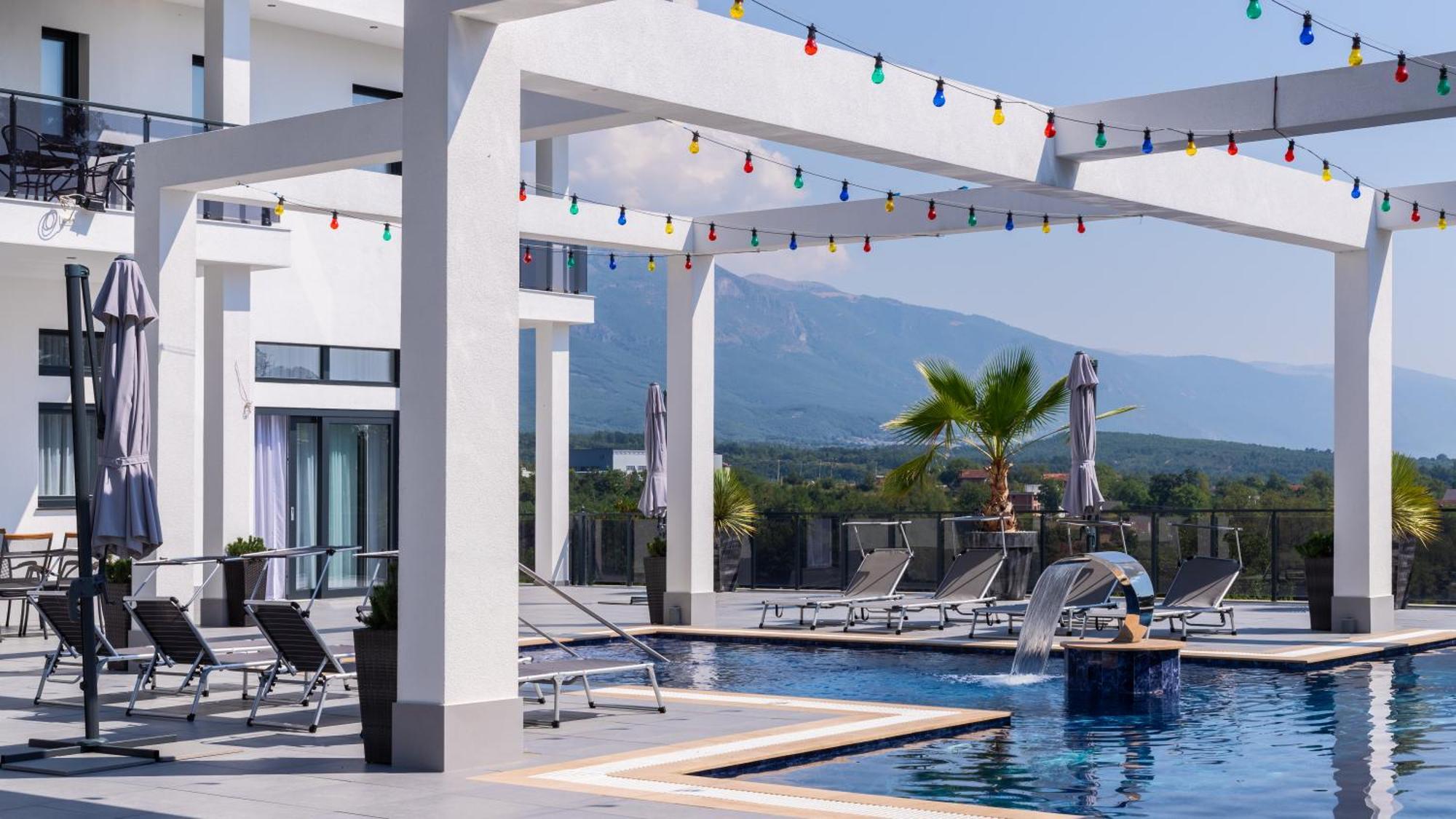 White House Radac Peja Bed & Breakfast Luaran gambar
